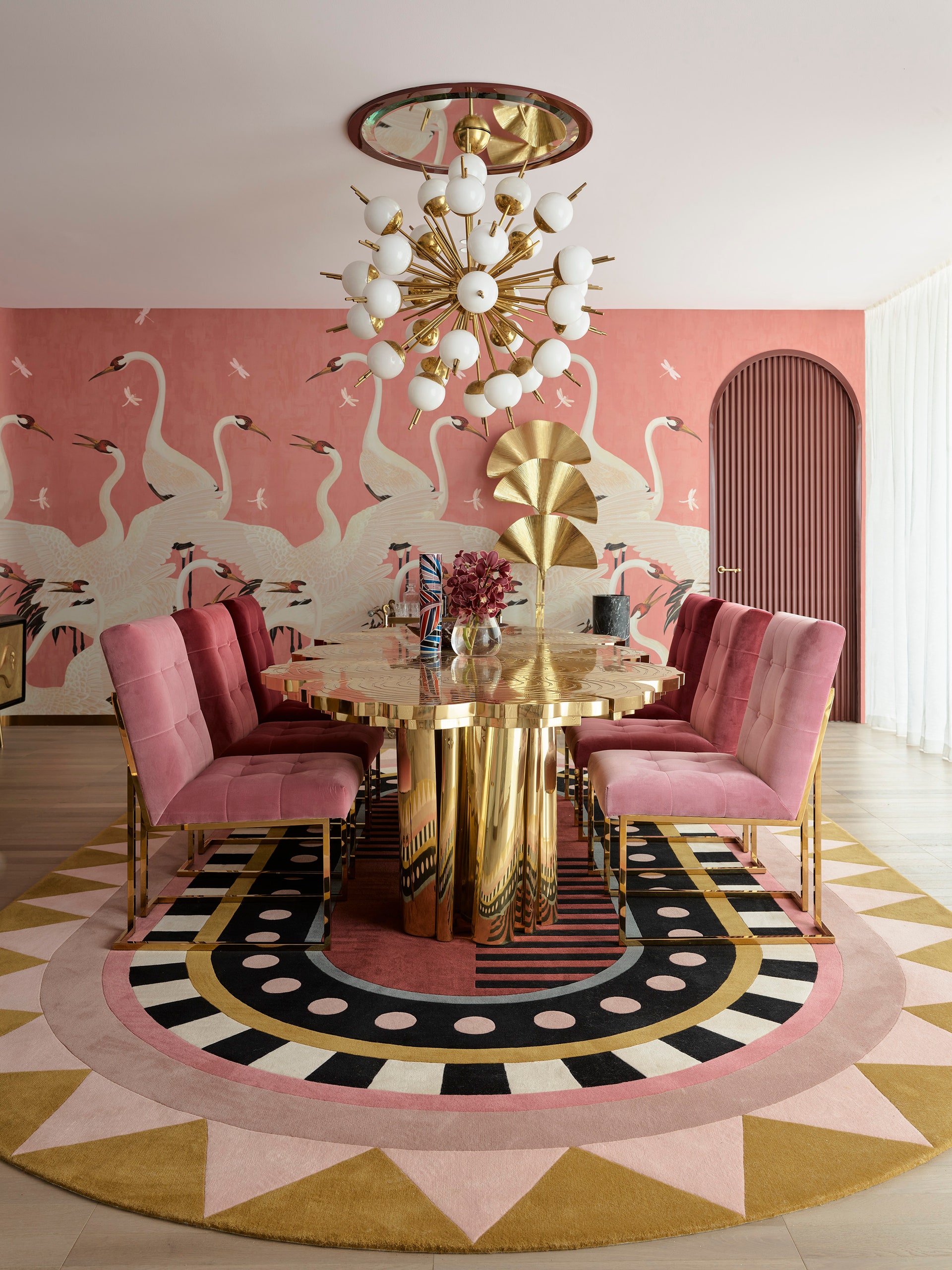 A Pink Glamourous House by Greg Natale - Art of Design Magazine